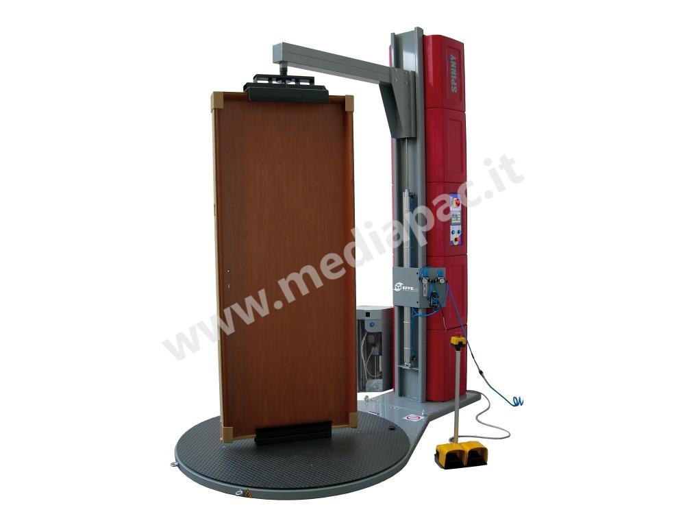 AVVOLGERE E PROTEGGERE PORTE E FINESTRE