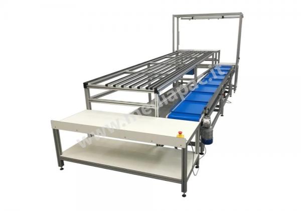 Linea di assemblaggio con nastro