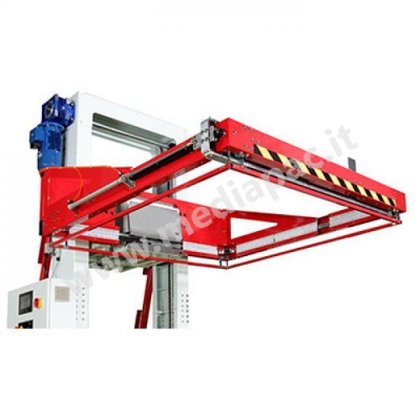 Reggiatrice per pallet completamente automatica