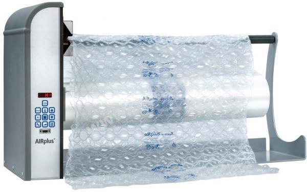 Per l‘avvolgimento di rotoli da 700 mm di film di cuscino o Bubble, è disponibile per la GTI XL un supporto comprensivo di avvolgitore